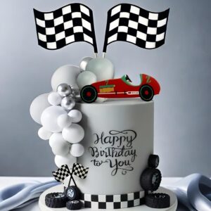 Décoration gâteau Cars avec 35 pièces thème voiture
