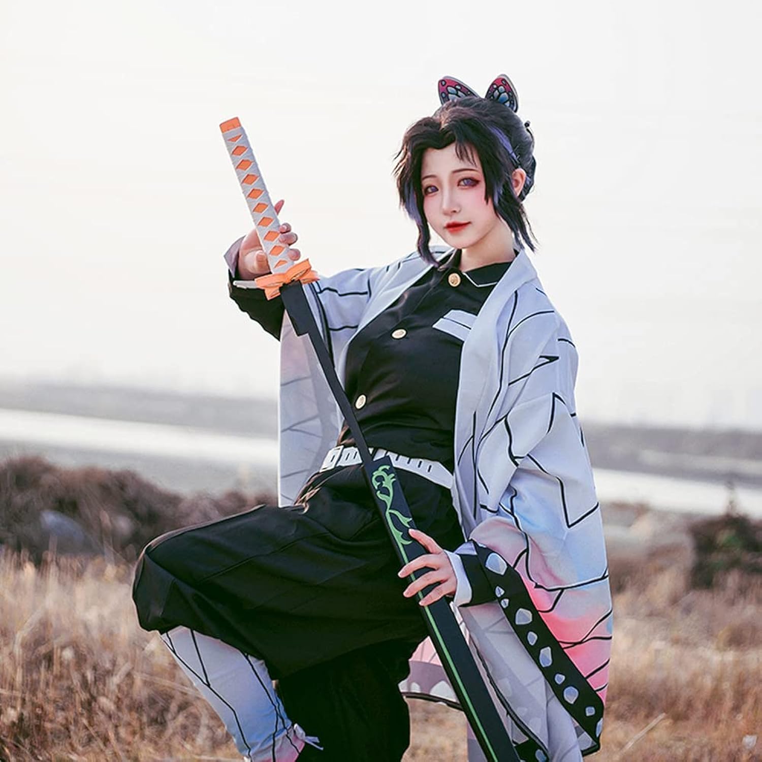 Costume cosplay Anime Kochou Shinobu avec cape et accessoires – Image 4