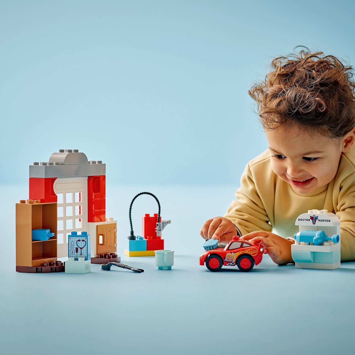 Garage de Doc avec Flash McQueen LEGO DUPLO Disney et Pixar Cars 10456 – Image 8
