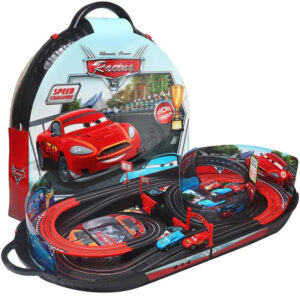 Circuit sur rails Cars avec Flash McQueen