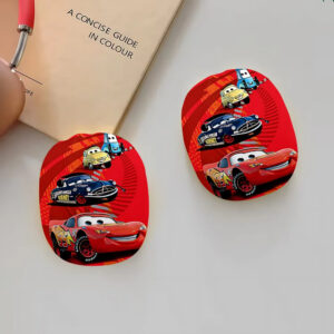 Coque AirPods Max Cars avec McQueen, Doc, Luigi et Guido