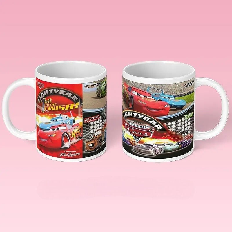 Mug Cars avec McQueen face à The King Dinoco