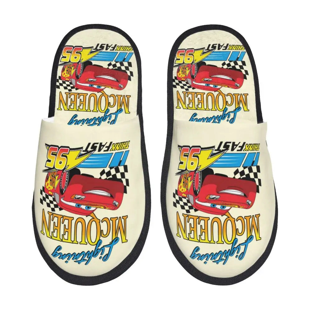 Pantoufle Cars Lightning McQueen en tailles M et L – Image 3