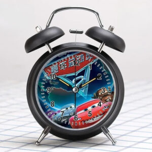 Réveil Cars 2 avec McQueen, Finn McMissile, Martin et Holley Shiftwell