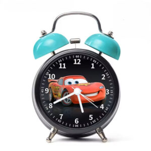 Flash McQueen, réveil Cars avec aileron