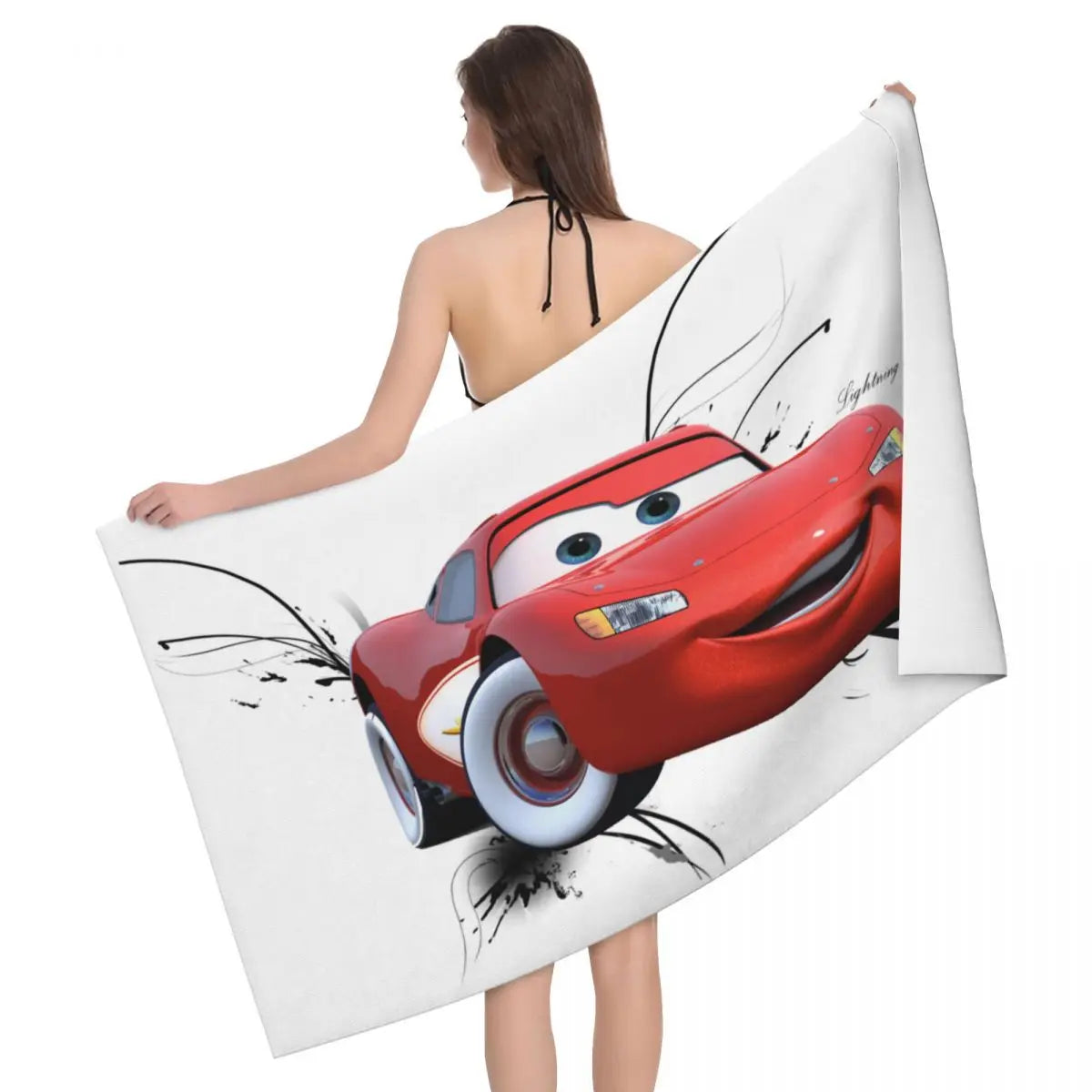 Serviette de plage blanche Cars avec Flash McQueen – Image 2