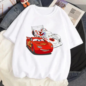 T-shirt Cars McQueen face à un adversaire