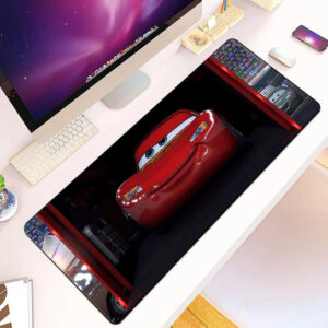 Tapis de souris Cars McQueen au regard confiant